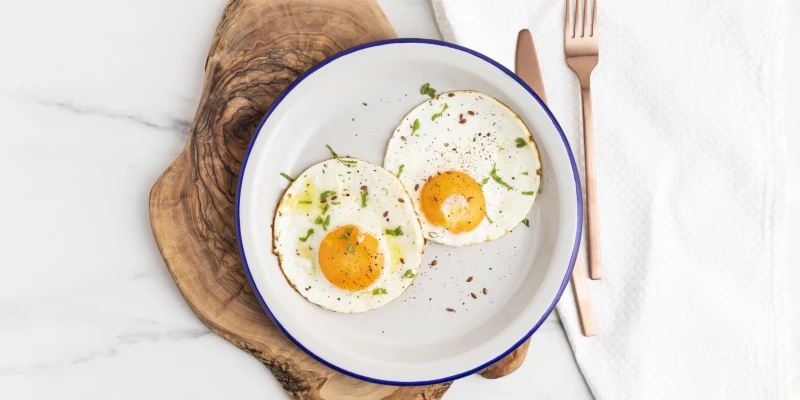 Super Easy Fried Eggs