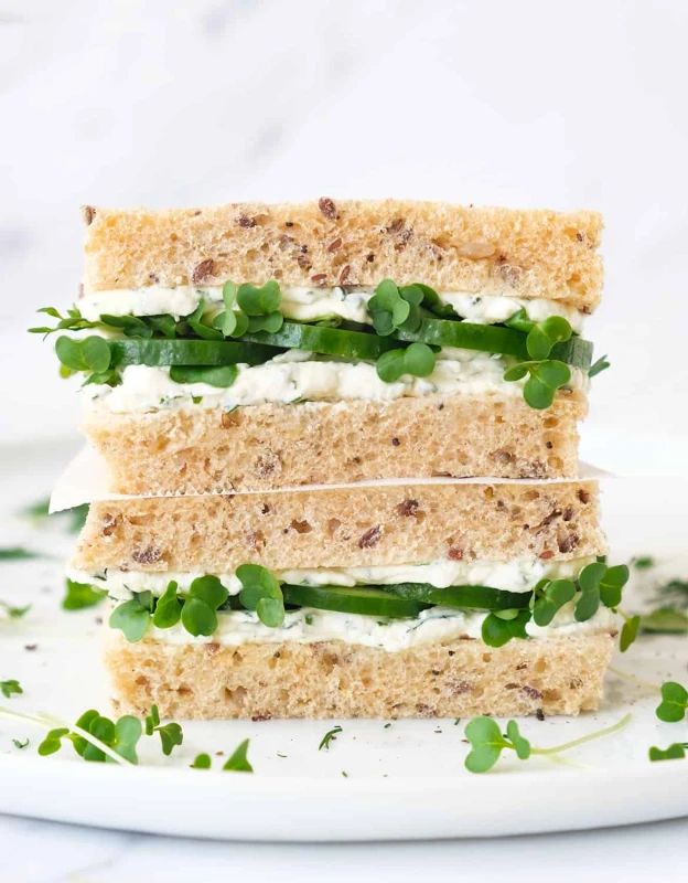 Cream Cheese Sandwich (Cucumber + Herbs)